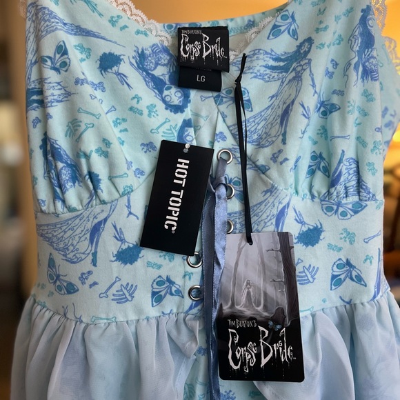 NWT Corpse Bride Dress - Large - Picture 2 of 2